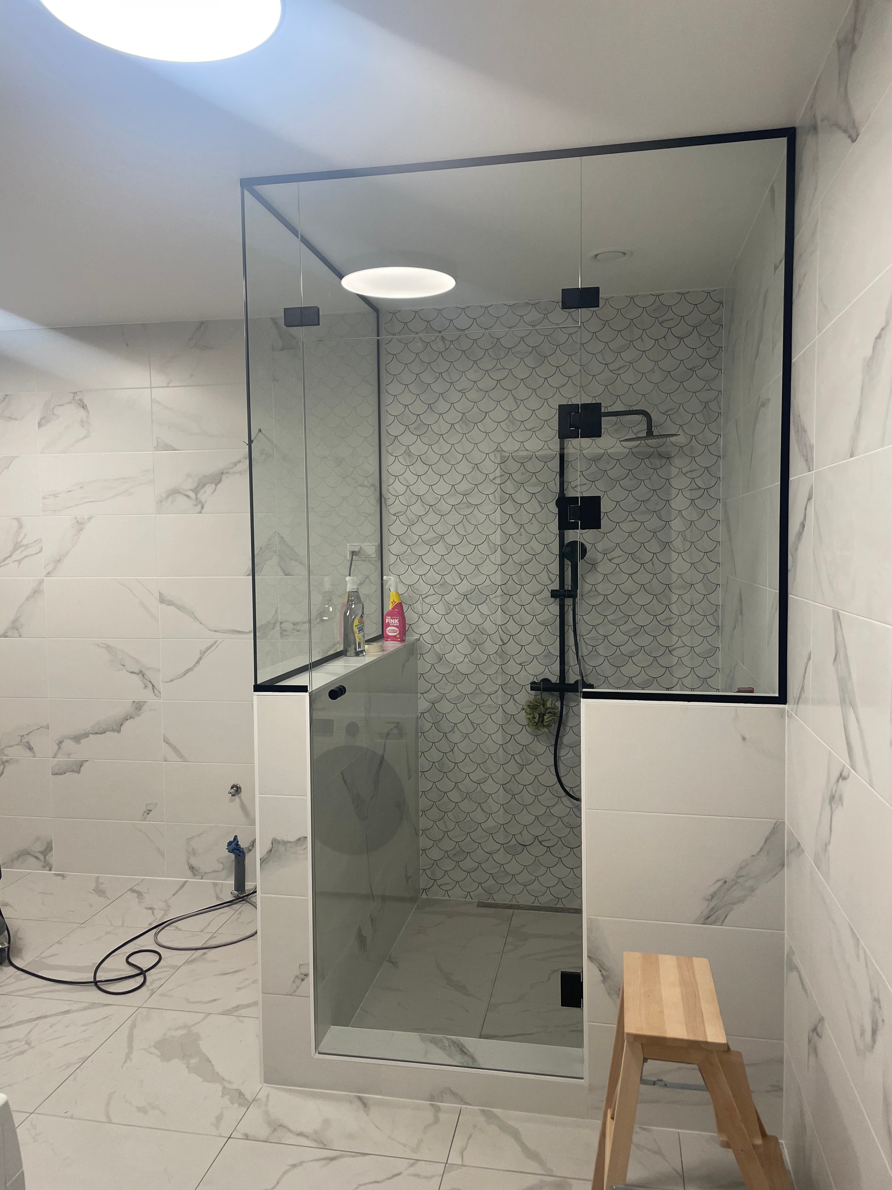 Duššiklaaside paigaldus